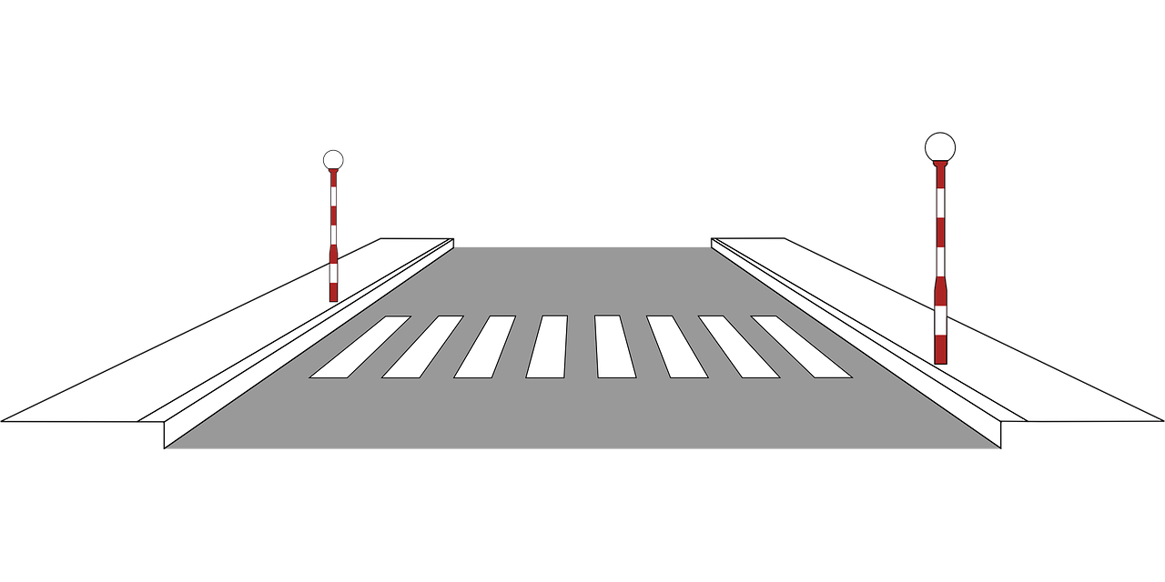¿Cuando los peatones pueden circular por la derecha?